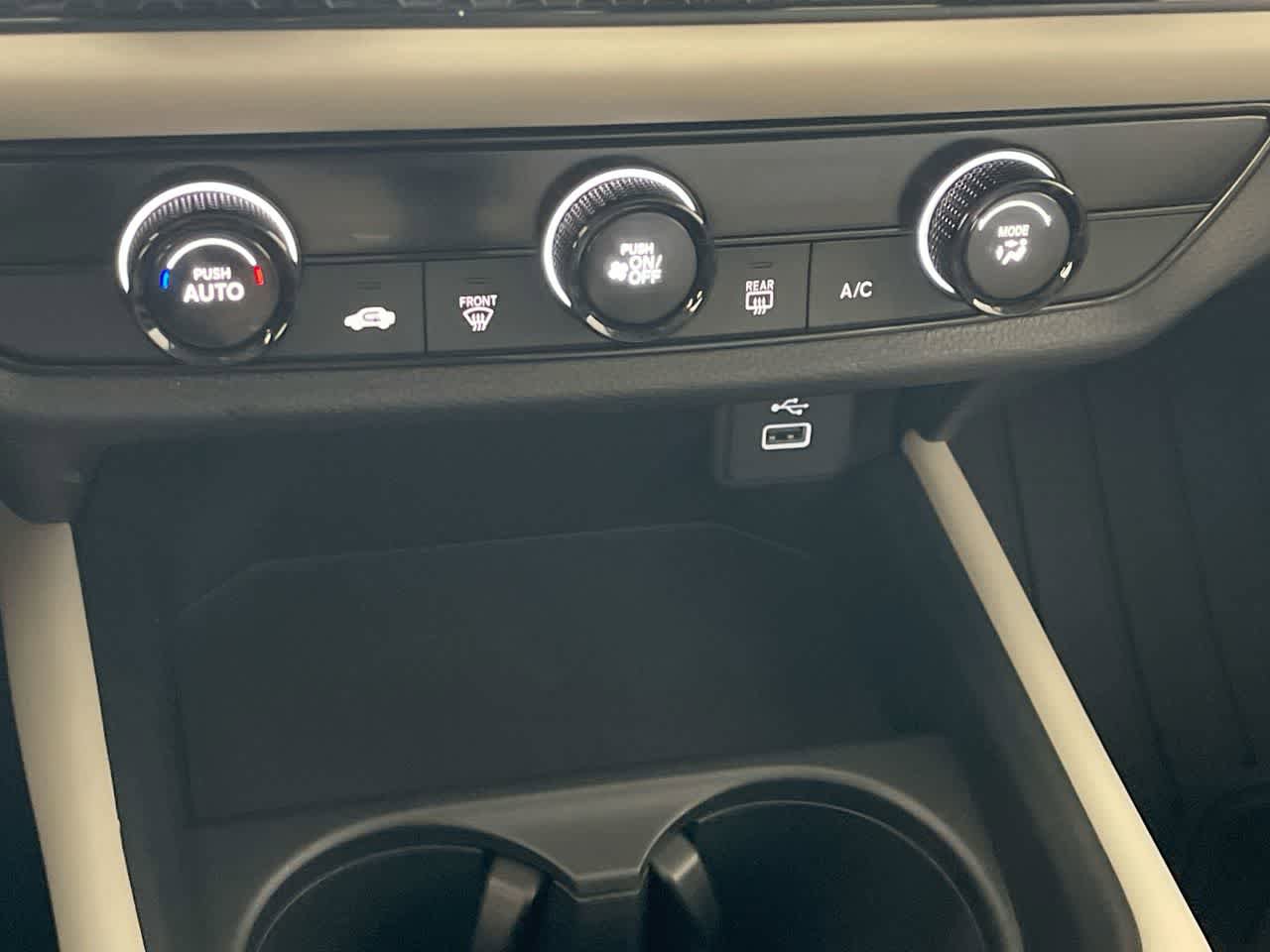 Used 2024 Honda HR-V LX image 27