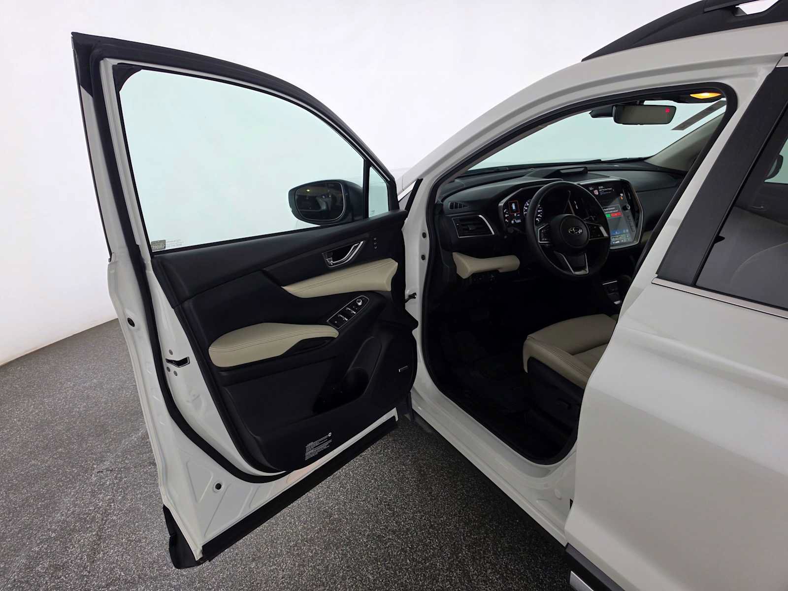 Used 2024 Subaru Ascent Limited w/ Technology Package AWD/4WD image 19