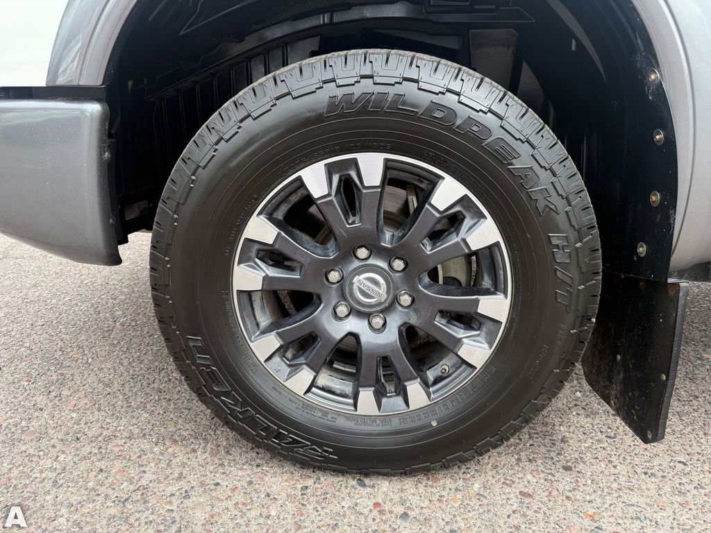 Used 2017 Nissan Titan PRO-4X image 10