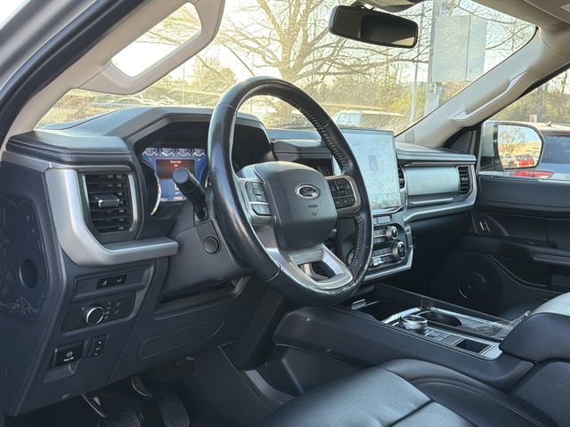 Used 2023 Ford Expedition Max XLT image 10