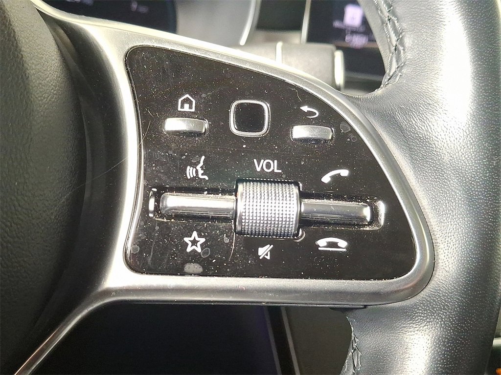 Used 2022 Mercedes-Benz GLC 300 4MATIC image 23