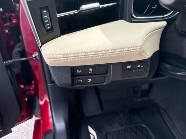 Used 2019 Toyota Avalon XLE w/ Moonroof Package image 15