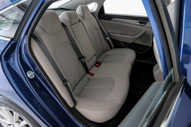 Used 2018 Hyundai Sonata SE FWD image 32