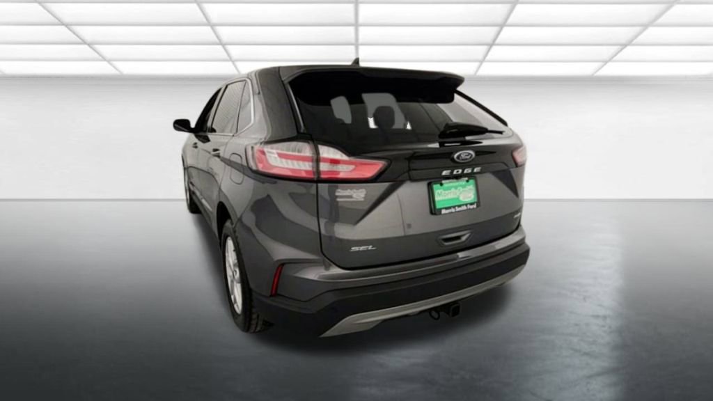 Used 2022 Ford Edge SEL w/ Convenience Package image 6