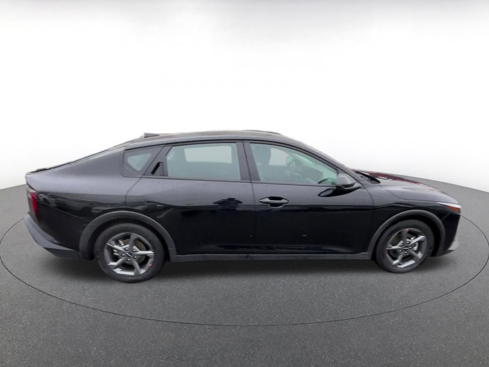 Used 2025 Kia K4 FWD image 15
