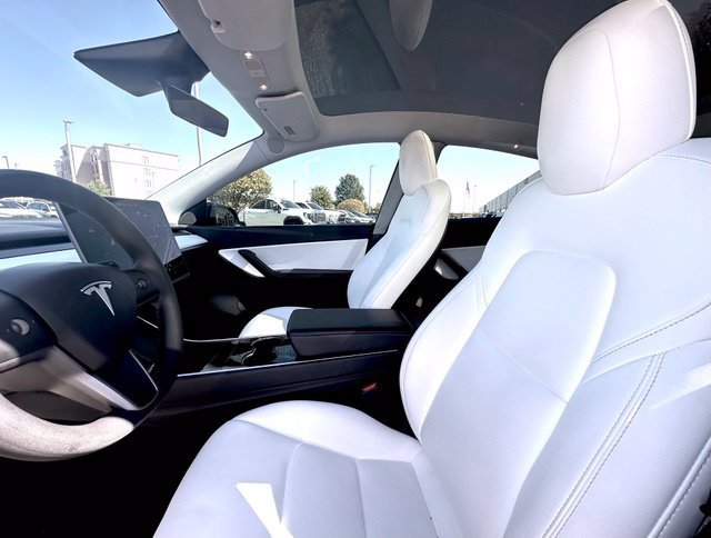 Used 2020 Tesla Model Y Performance AWD/4WD image 17