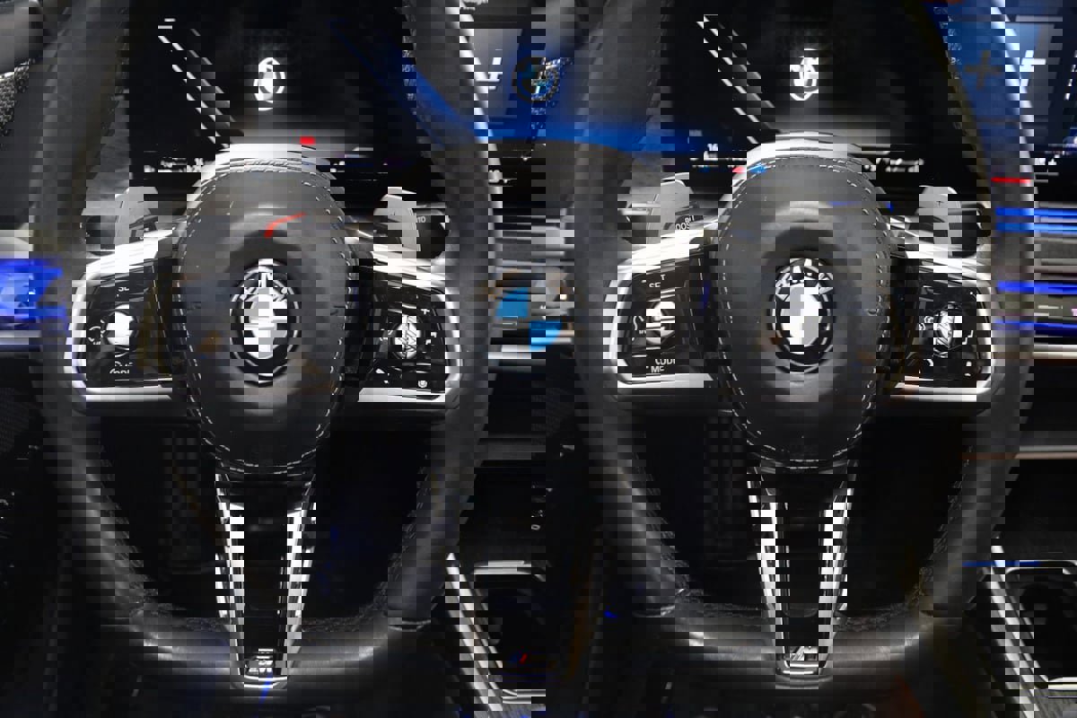 Used 2023 BMW 760i xDrive image 50