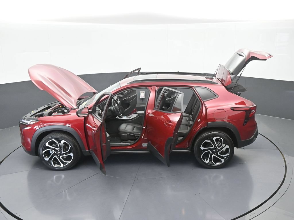 Used 2024 Chevrolet Trax RS w/ Sunroof Package FWD image 63