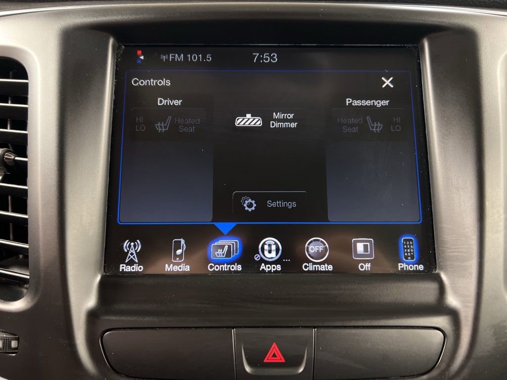 Used 2017 Chrysler 200 Limited Platinum image 11