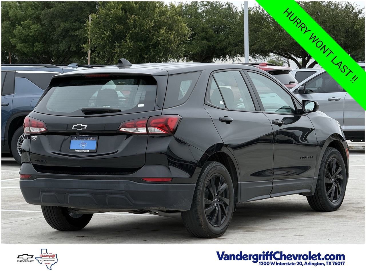 Certified 2024 Chevrolet Equinox LS w/ Midnight Edition FWD image 4