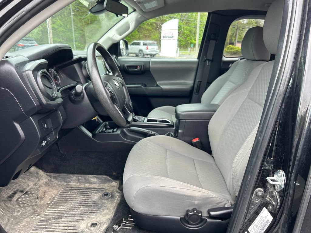 Certified 2022 Toyota Tacoma SR AWD/4WD image 18