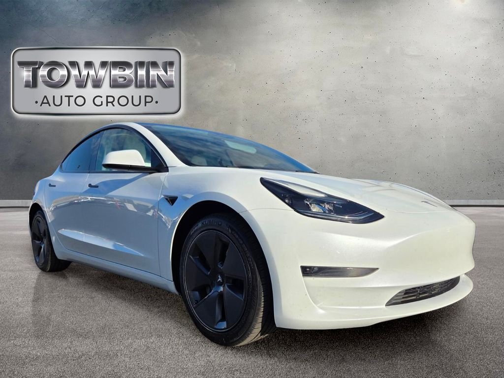Used 2023 Tesla Model 3 Standard Range RWD image 2