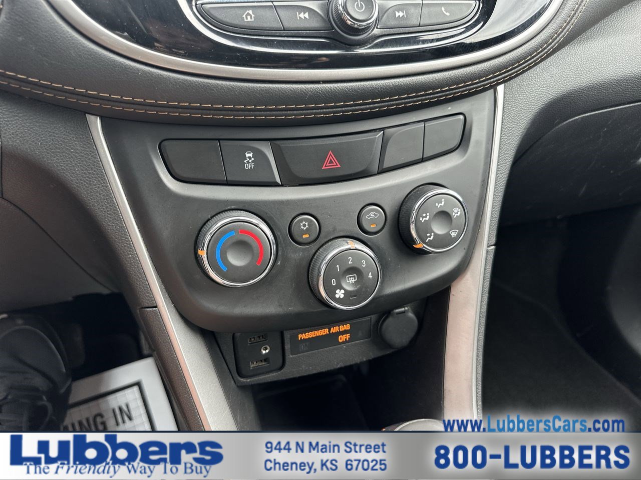 Used 2022 Chevrolet Trax LT w/ Driver Confidence Package AWD/4WD image 18