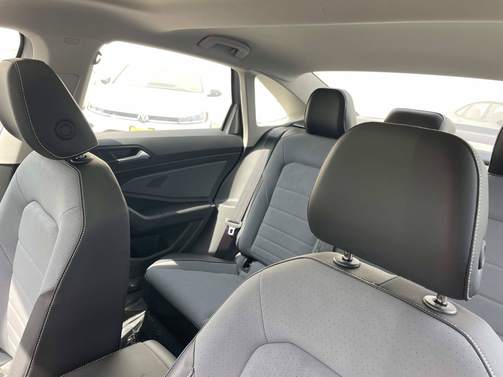 New 2026 Volkswagen Jetta SE FWD image 23