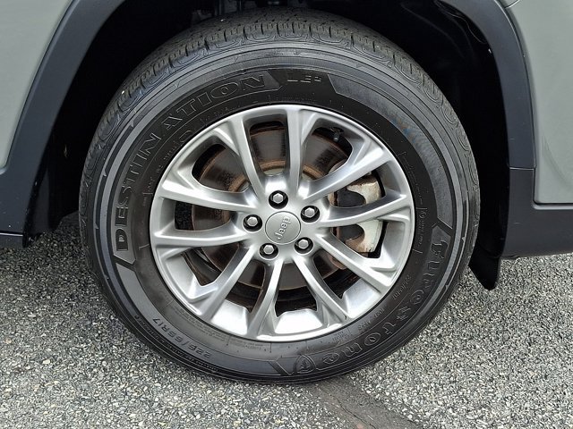 Certified 2021 Jeep Cherokee Latitude Lux AWD/4WD image 11