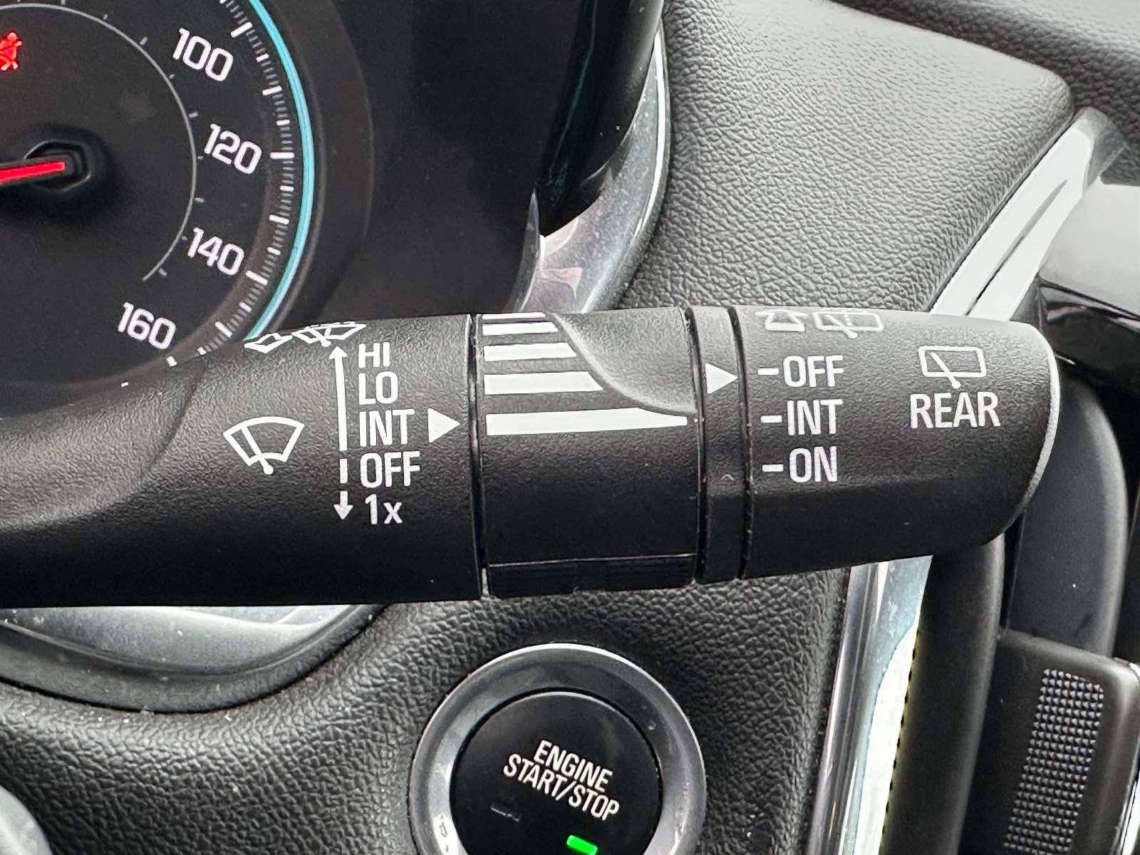 Certified 2023 Chevrolet Traverse RS image 19