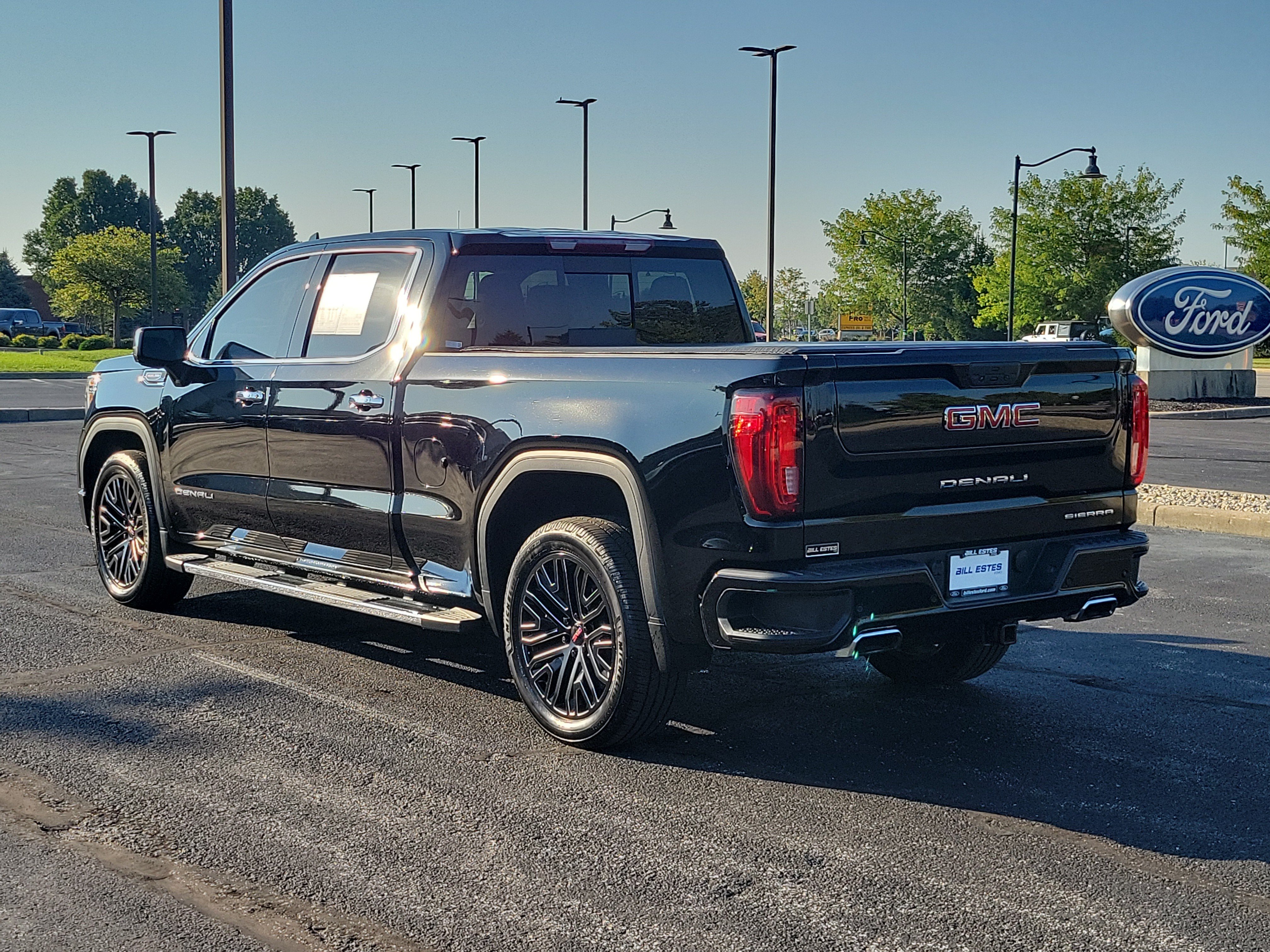 Used 2022 GMC Sierra 1500 Denali AWD/4WD image 2