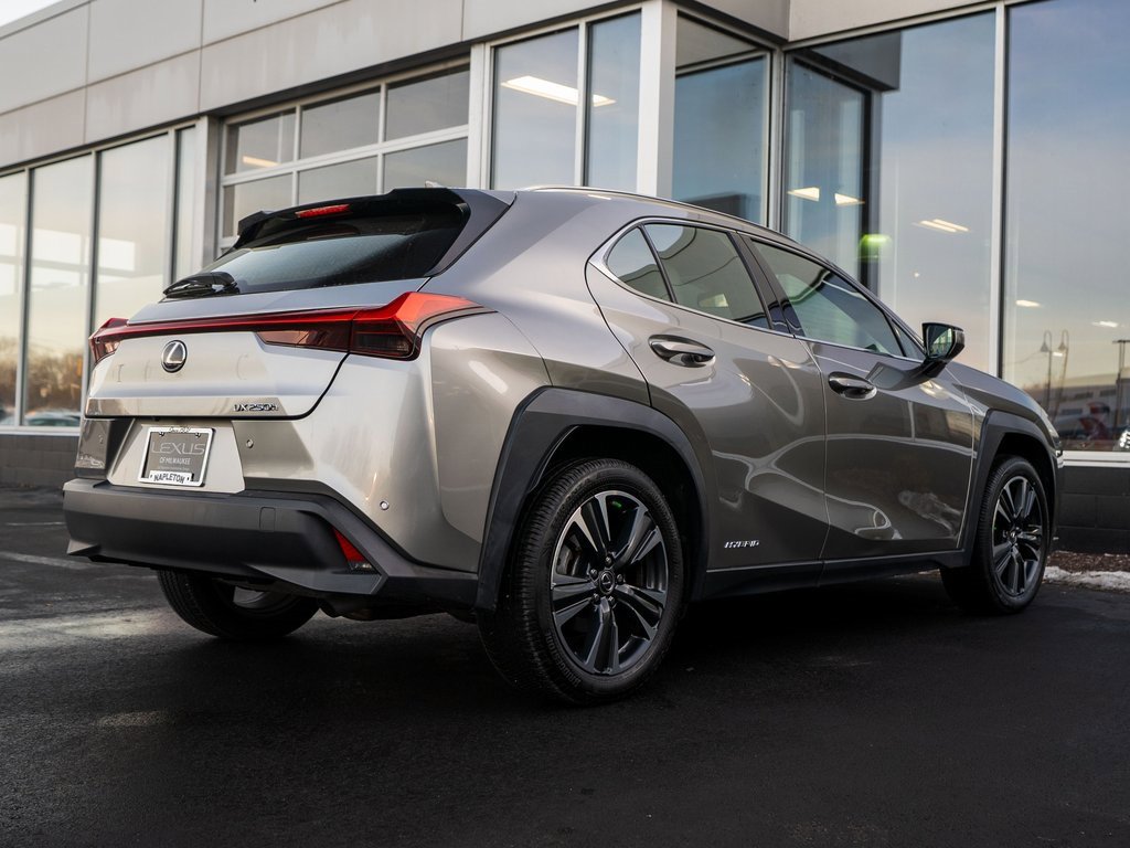 Used 2021 Lexus UX 250h w/ Accessory Package (Z1) image 6