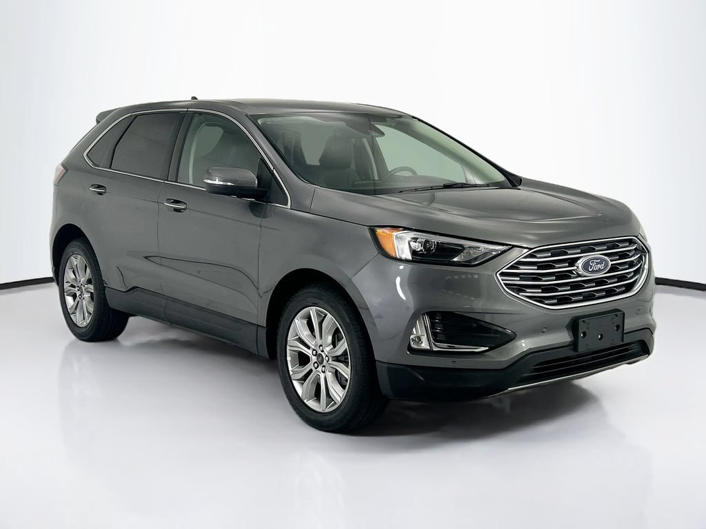 Used 2024 Ford Edge Titanium AWD/4WD image 3