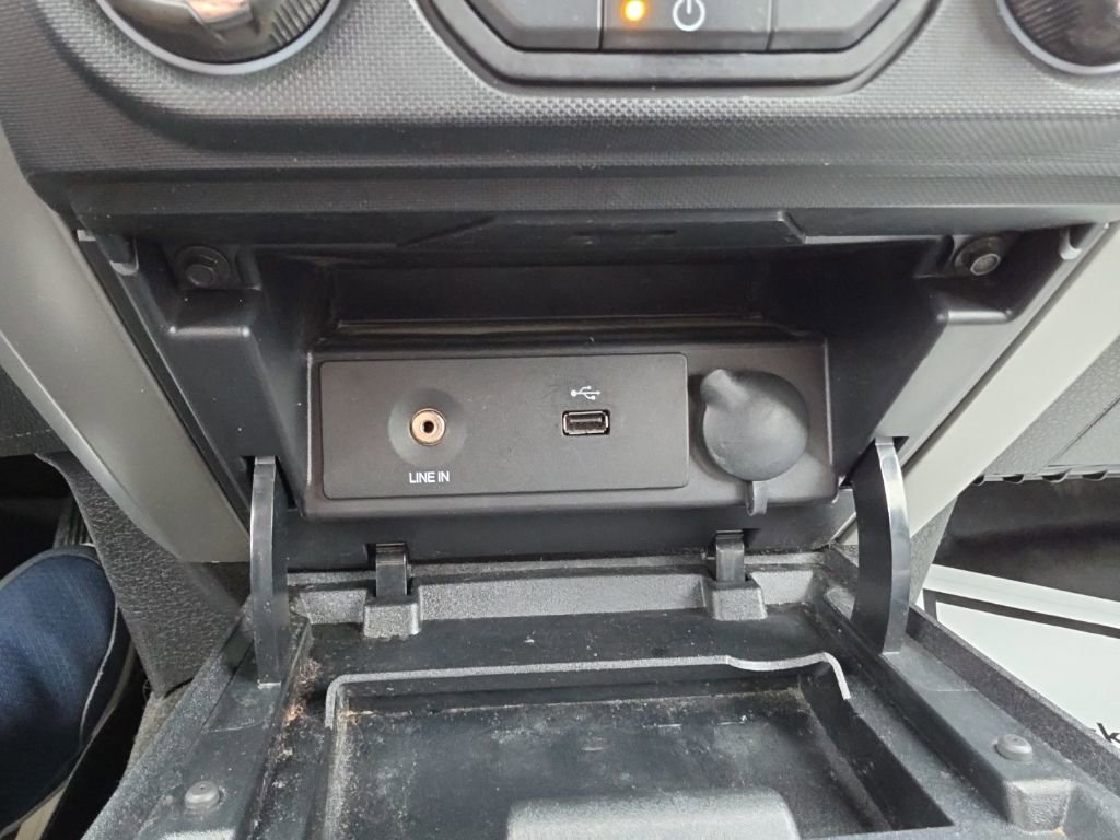 Used 2014 Ford F150 XLT w/ Equipment Group 302A Luxury image 18