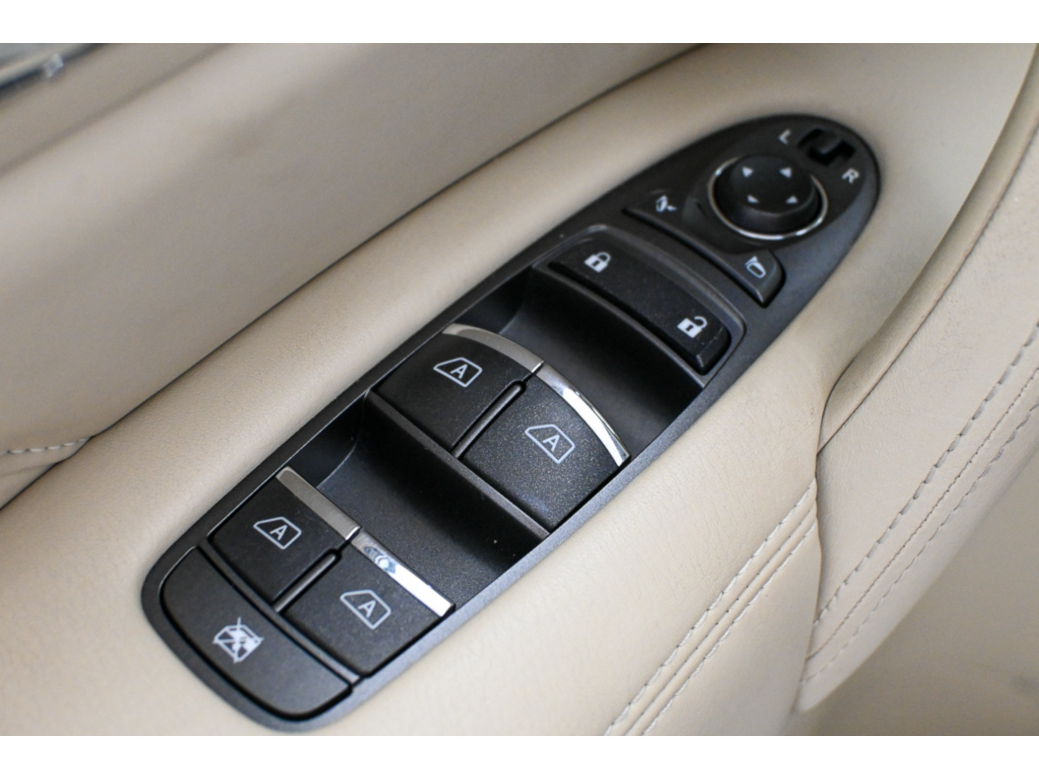 Used 2022 INFINITI QX80 Luxe w/ Cargo Package AWD/4WD image 36