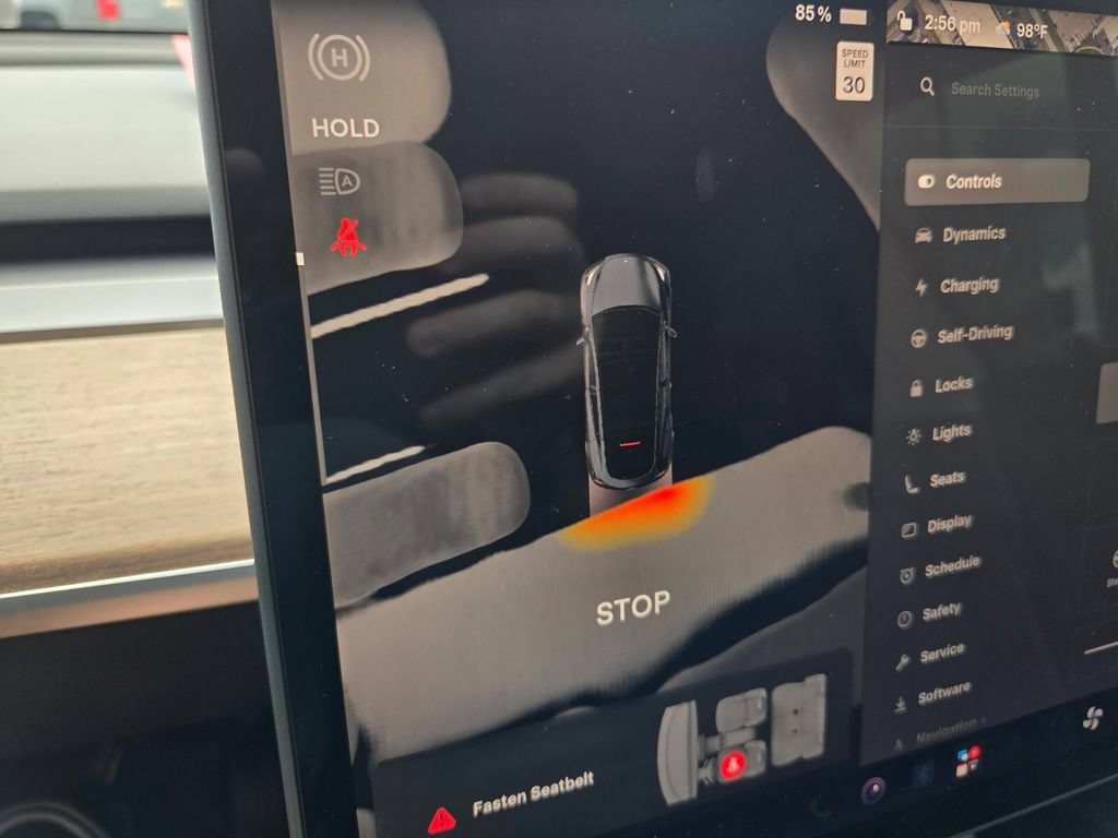 Used 2022 Tesla Model Y Long Range AWD/4WD image 35