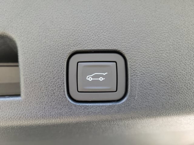 New 2026 Chevrolet Traverse Z71 w/ Enhanced Driving Package AWD/4WD image 12