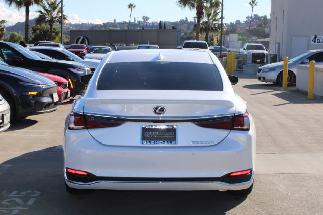 Certified 2025 Lexus ES 300h w/ Premium Package FWD image 20