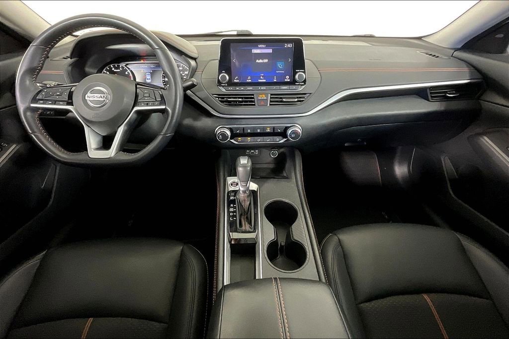 Used 2021 Nissan Altima 2.5 SR w/ SR Premium Package image 21