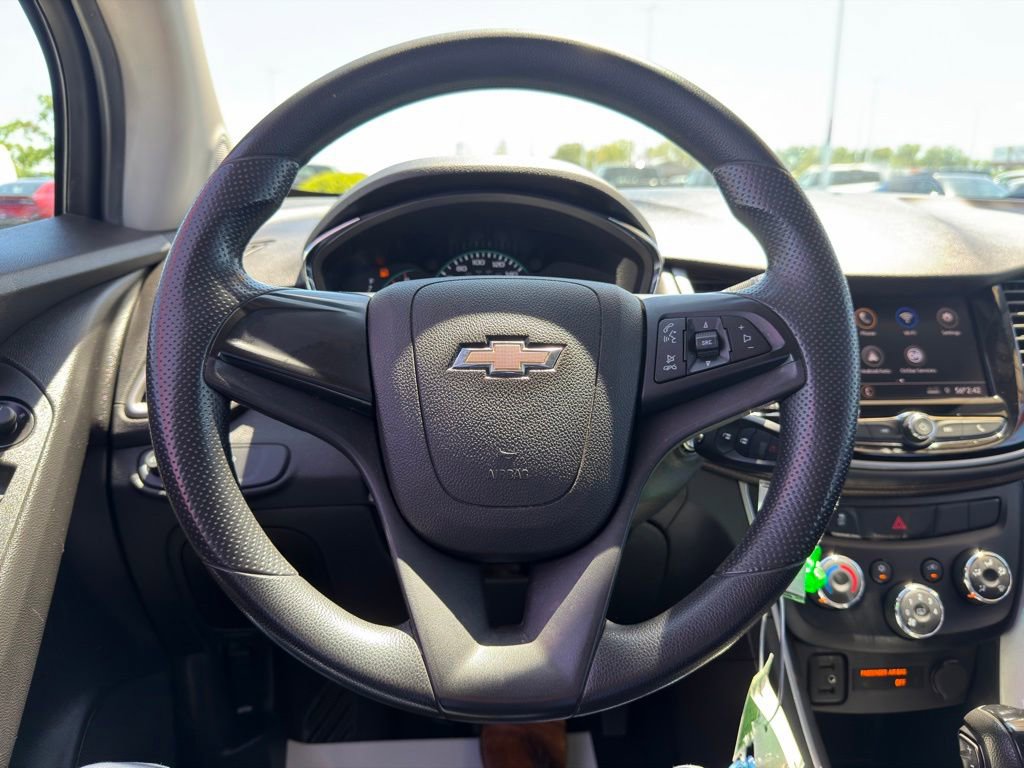 Used 2020 Chevrolet Trax LS FWD image 15