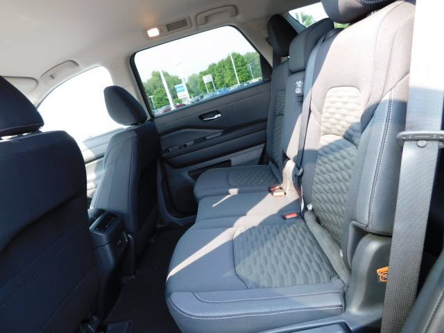 Certified 2022 Nissan Pathfinder S FWD image 7