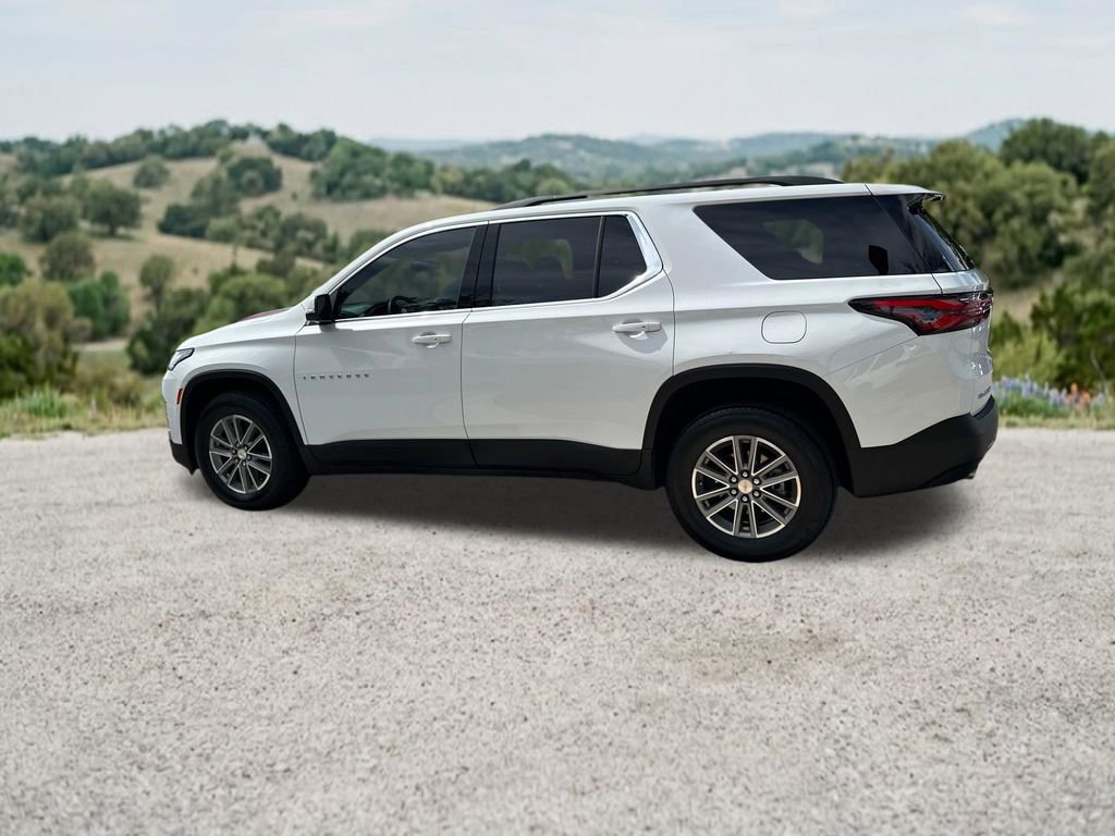 Used 2023 Chevrolet Traverse LT FWD image 6
