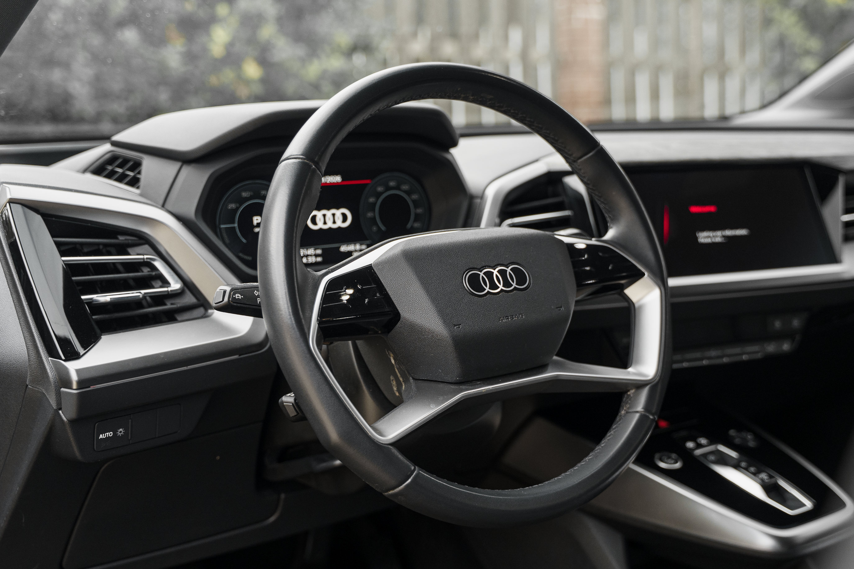 Used 2024 Audi Q4 e-tron Premium Plus w/ Premium Plus AWD/4WD image 8