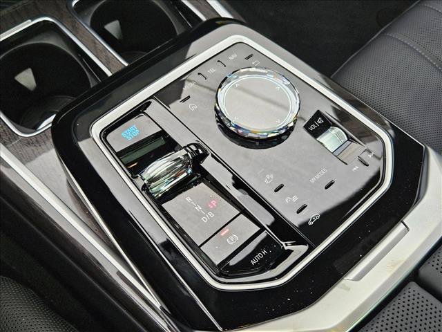 New 2026 BMW i7 M70 w/ Executive Package AWD/4WD image 11