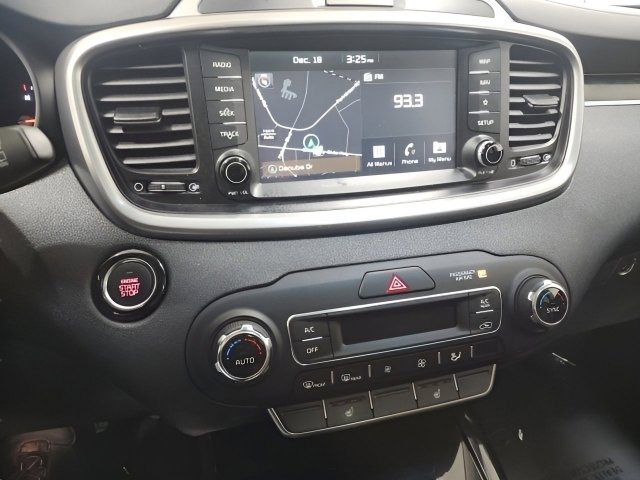 Used 2019 Kia Sorento SX image 33