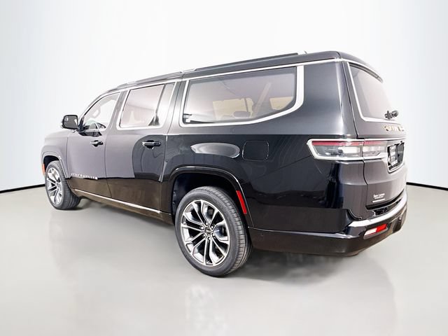 Used 2023 Jeep Grand Wagoneer L Series III w/ Rear Seat Video Group 1 AWD/4WD image 5