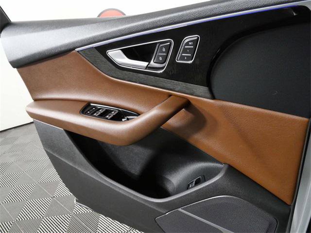 Used 2017 Audi Q7 3.0T Prestige image 27