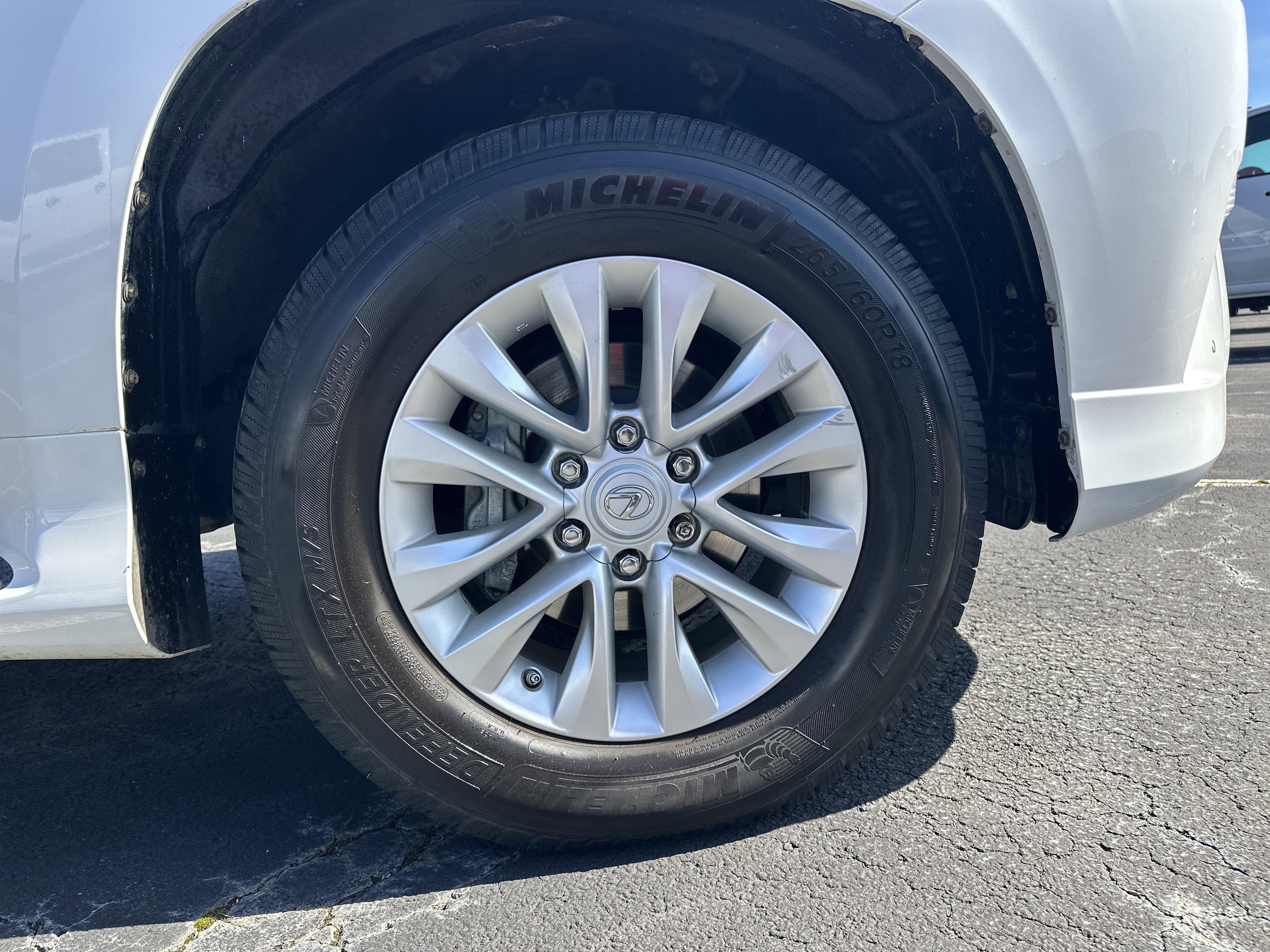 Used 2016 Lexus GX 460 w/ Premium Package image 13