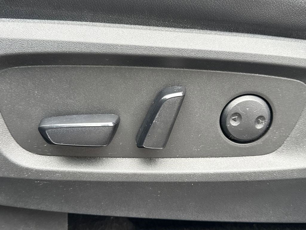 Used 2022 Nissan Pathfinder SL image 25