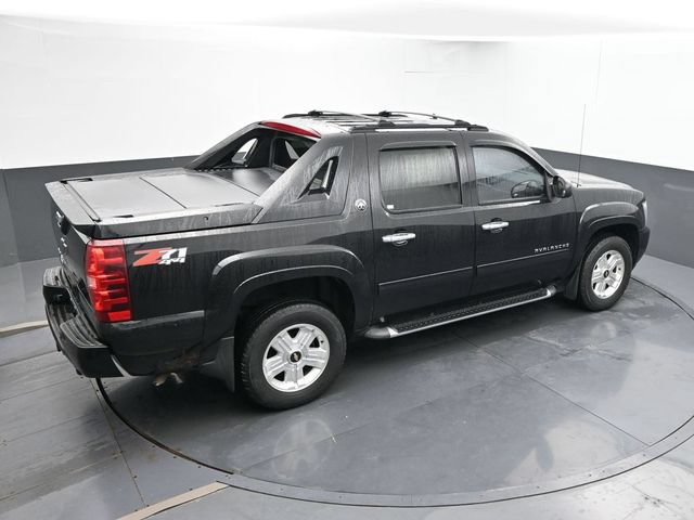 Used 2013 Chevrolet Avalanche LT w/ Suspension Package, Off-Road AWD/4WD image 34