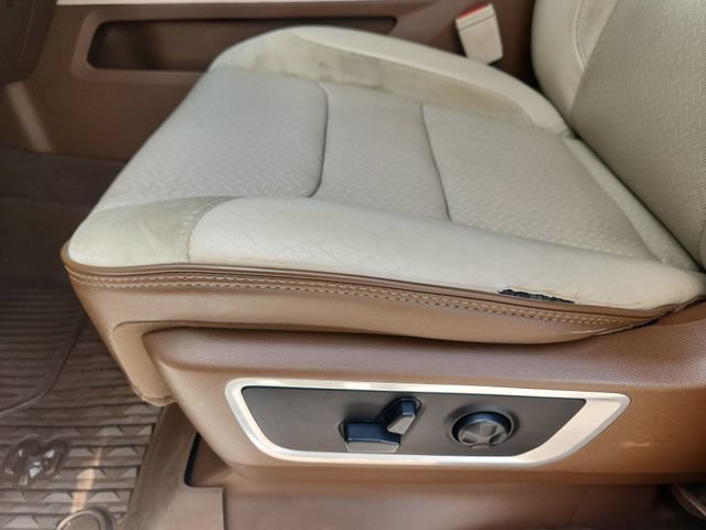 Used 2020 RAM 1500 Laramie AWD/4WD image 11