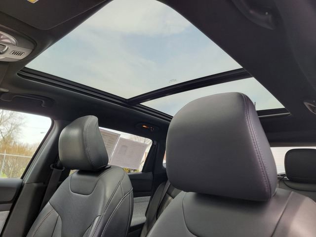 Certified 2023 Jeep Compass Latitude w/ Sun and Sound Group image 4