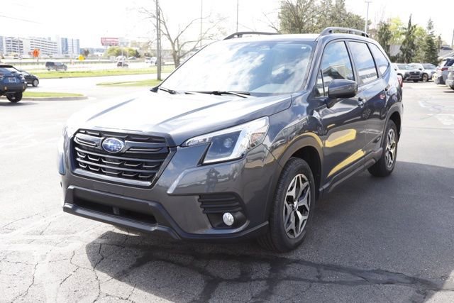 Used 2023 Subaru Forester Premium AWD/4WD image 10