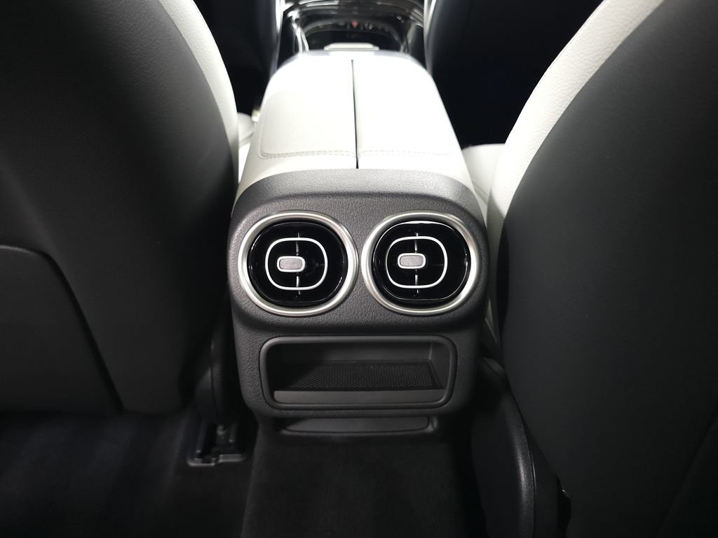Certified 2026 Mercedes-Benz GLC 300 4MATIC image 24