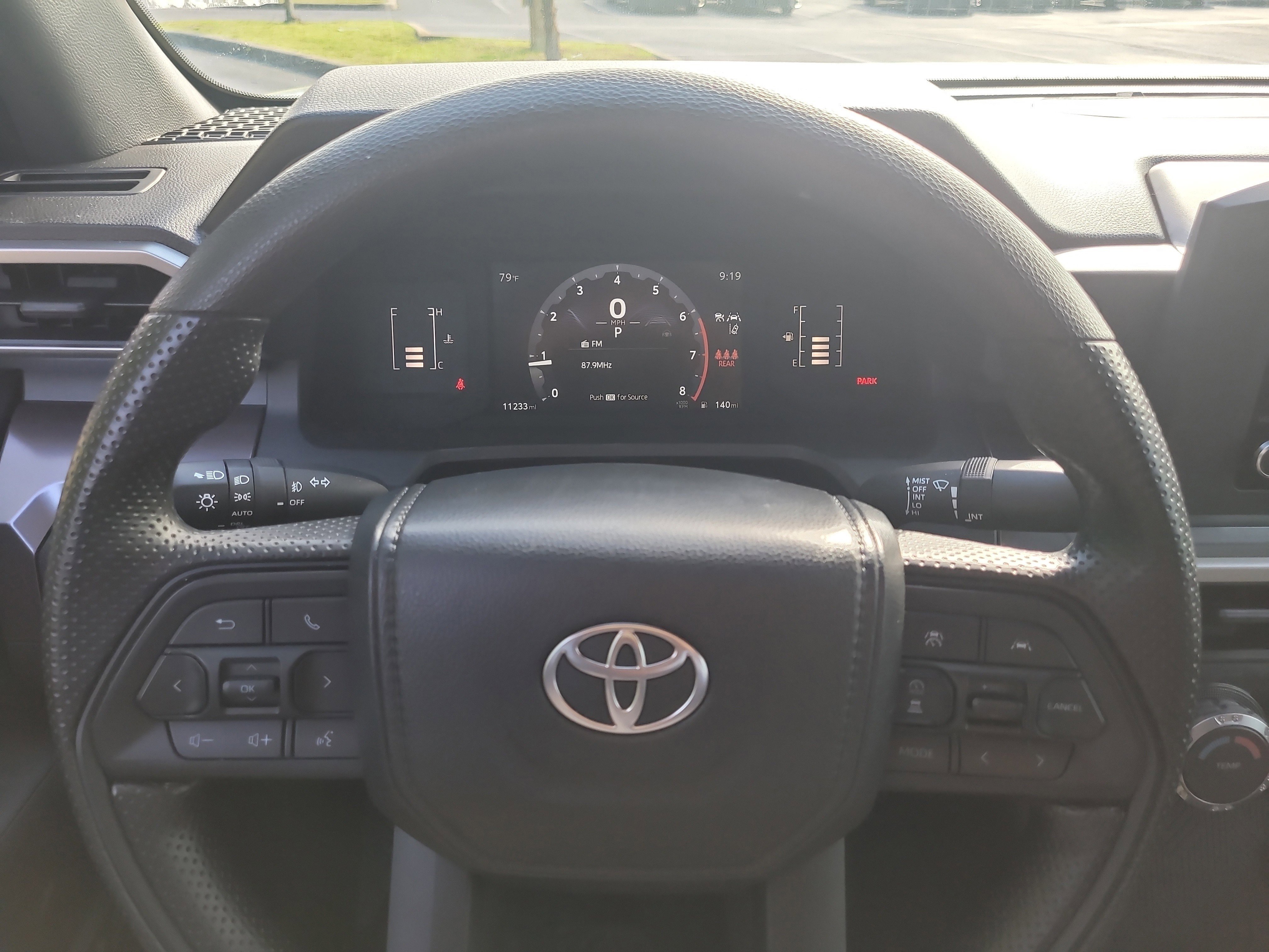 Used 2024 Toyota Tacoma SR5 AWD/4WD image 29