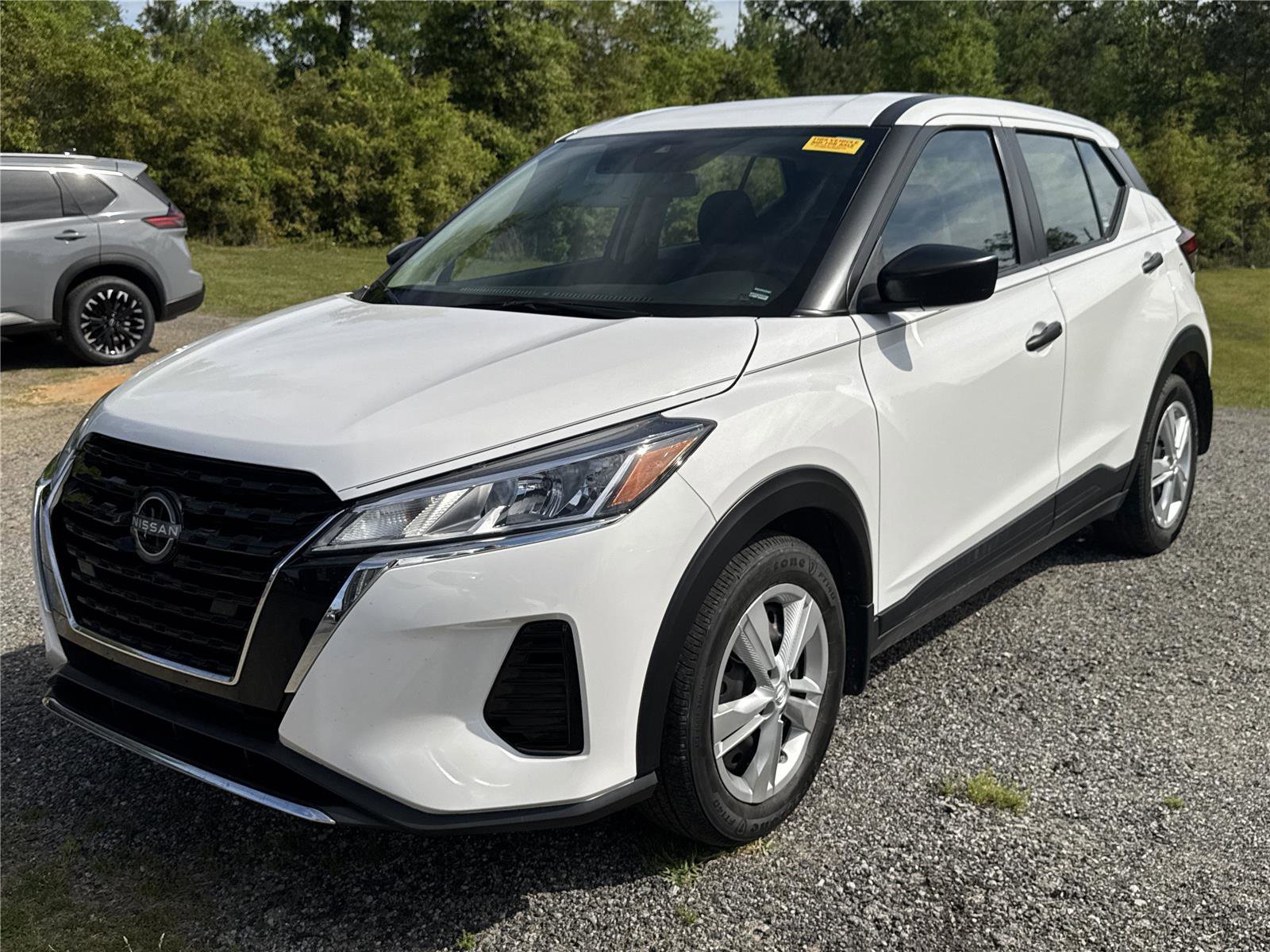 Used 2024 Nissan Kicks S image 4