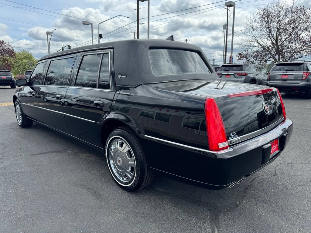Used 2010 Cadillac DTS Limousine FWD image 6