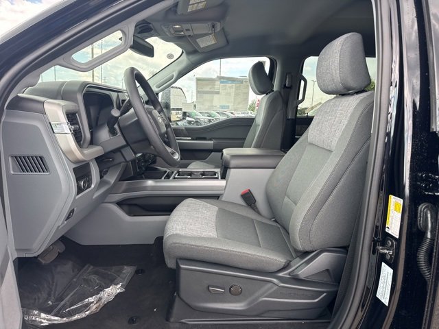 New 2026 Ford F250 XLT w/ XLT Premium Package image 9