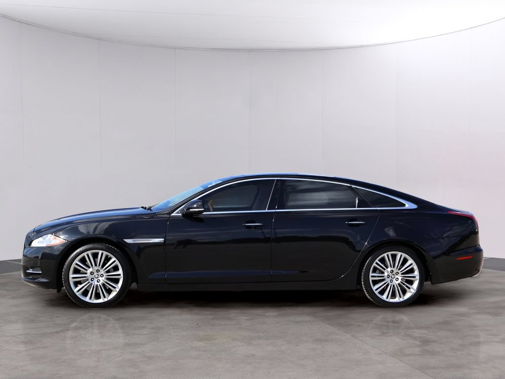 Used 2011 Jaguar XJ L RWD image 4