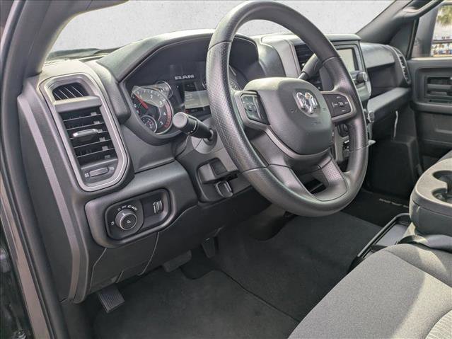 Used 2024 RAM 3500 Tradesman w/ Chrome Appearance Group image 9